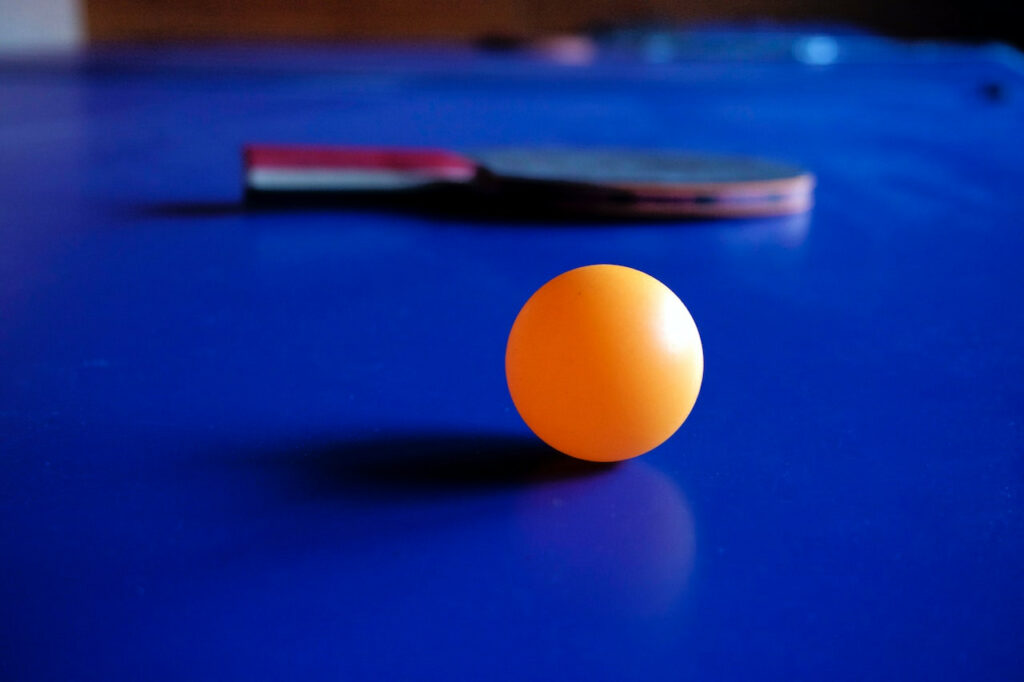 sport de raquette : une raquette de ping-pong